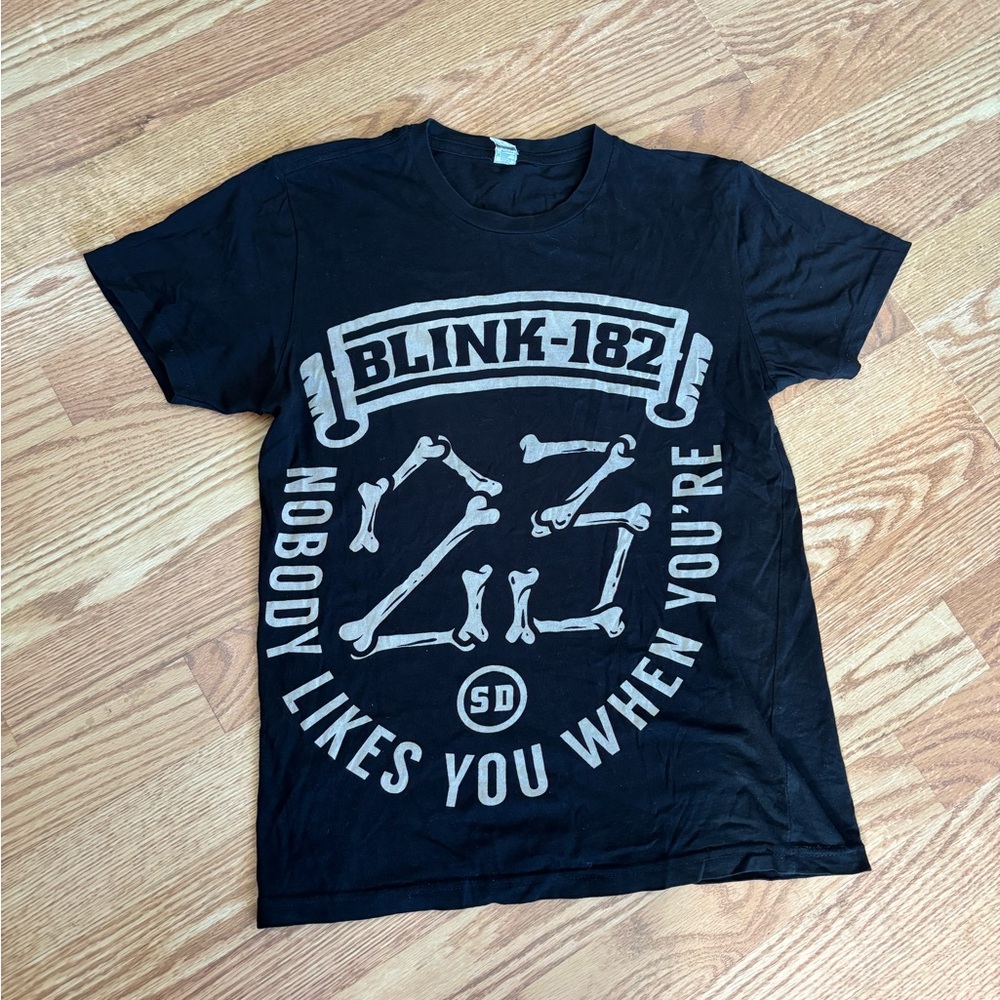 BLINK-182 “Nobody Likes You When You’re 23” Graphic Band Tee | Black